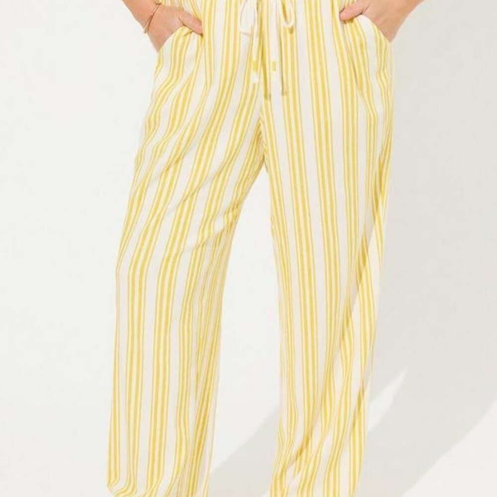 Torrid pull-on wide leg stretch linen high rise pant in pristine stripe short